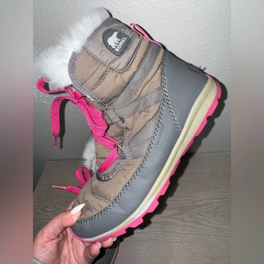 Sorel Whitney Short Lace Up Snow Boot Gray Pink Women's 6  Winter Snow Boots